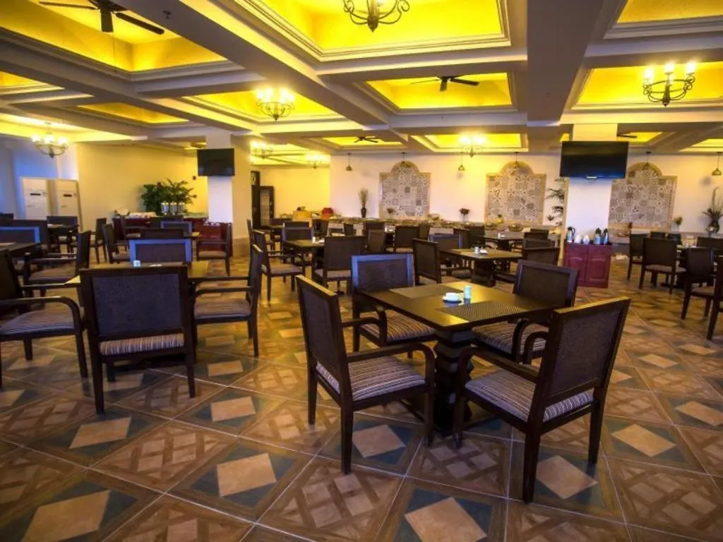 Yuhuayuan Sea View Hotel Санья